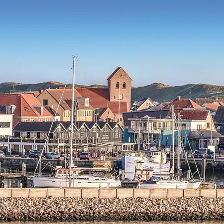 3 Bedroom Lovely In Hvide Sande