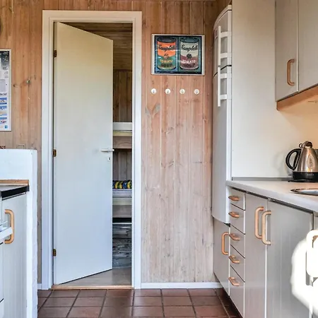 3 Bedroom Lovely In Hvide Sande Дом отдыха *